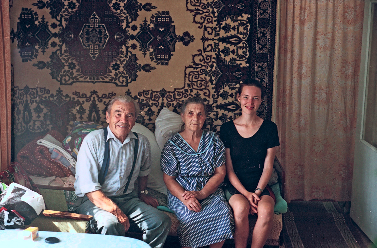 Дедушка, бабушка и Лена